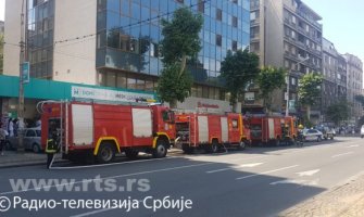 Beograd: Gori trezor banke 