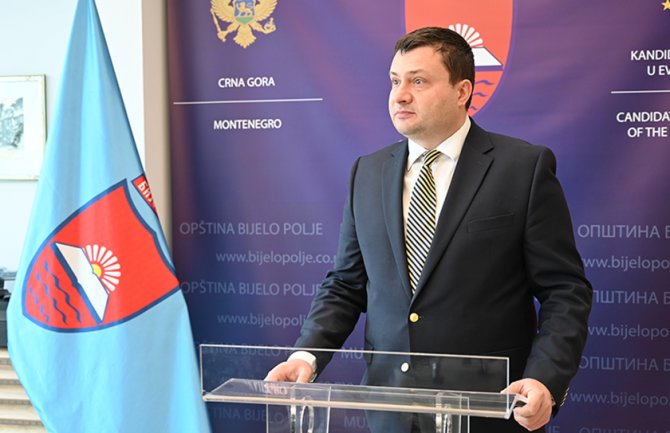 Smolović: Oboljela transportovana u barsku bolnicu, do kraja dana rezultati testova za oko 15 lica sa kojima je bila u kontaktu