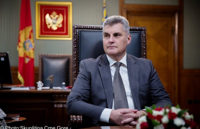 Brajović: U okolnostima u kojima se nalaze Crna Gora i cijeli svijet Pesah može biti dobar podsjetnik na važnost zajedništva i međusobnog povjerenja
