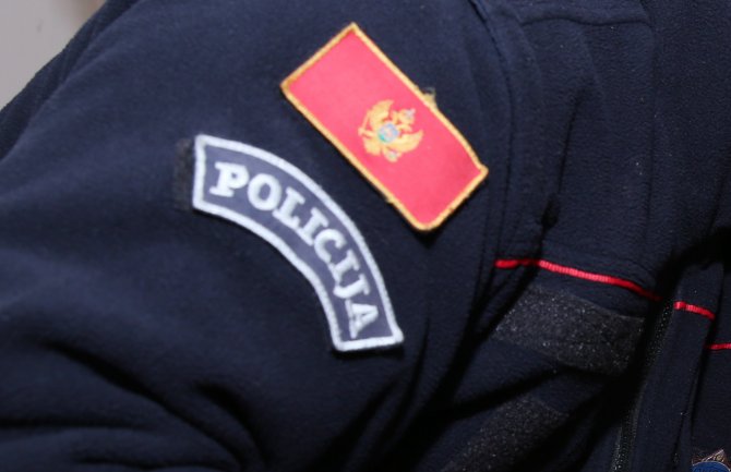 Šest policajaca u pritvoru, ostali pušteni da se brane sa slobode
