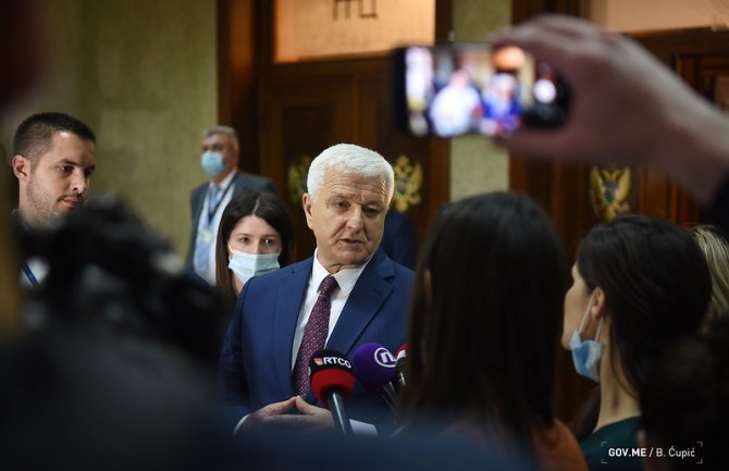Marković: Radujemo se dolasku srpskih građana u Crnu Goru