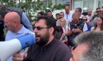 DPS: Sveštenici SPC u ulozi predvodnika nasilne pobune u Budvi