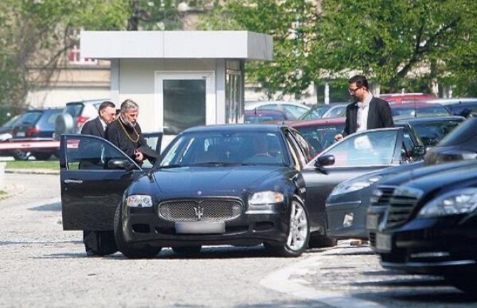 Savković Vukčević: Joanikije da brine o raskolu u SPC a ne o Crnoj Gori