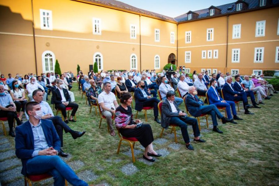 FOTO4