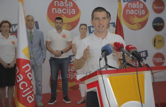 Bečić: Odmah da se prekine s izlaskom na ulice, braća da se zagrle, to je pobjednički put i nijednog drugog biti neće