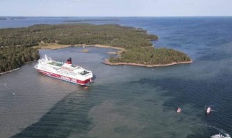 Finski kruzer se nasukao blizu Olandskih ostrva, evakuacija u toku