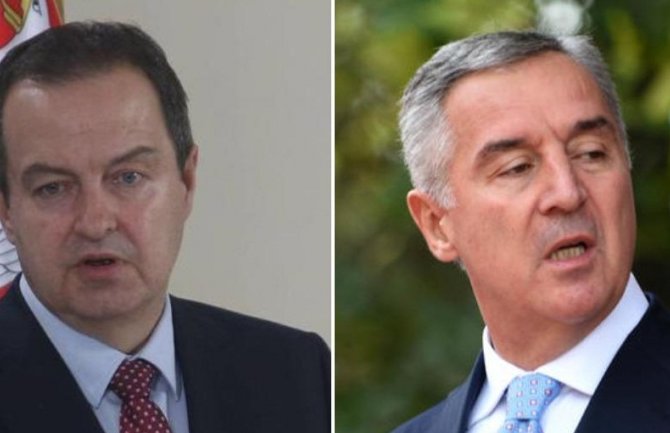 Dačić Đukanoviću: Nisam još sreo modernog Crnogorca da ide u šumu, možda ako je na Vračaru