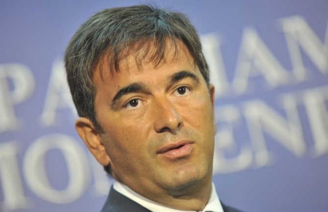 Medojević: Crkveni velikodostojnici da se ne miješaju u politiku