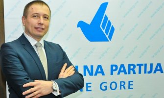Rabrenović: Skrnavljenje Osmanagića džamije udar je vandala na sve nas