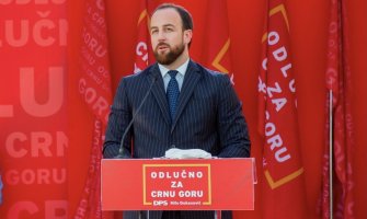 Nikolić: Da li ćemo dozvoliti da Crna Gora postane kolonija?