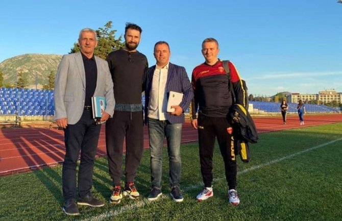 Vučinić stekao zvanje trenera sa UEFA 
