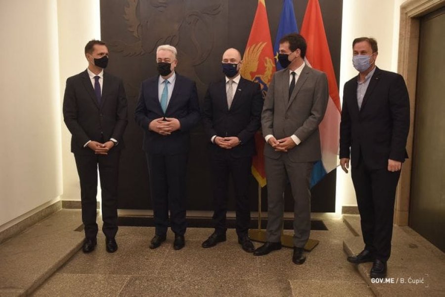 162435045205ll2ilxq0metzaei747x498