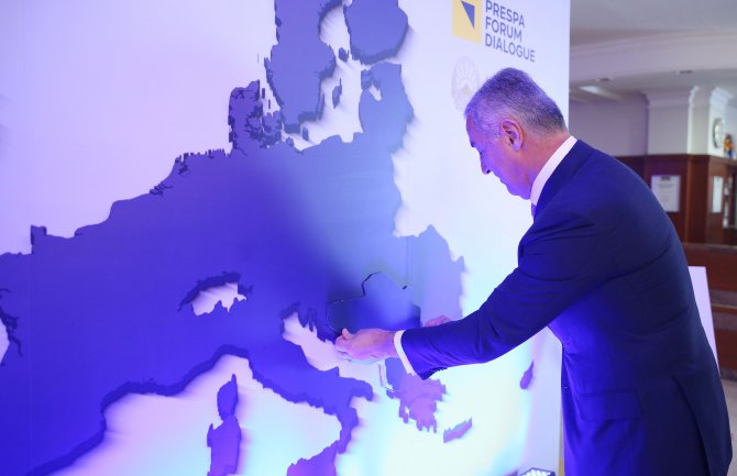 Đukanović: Ne tražimo prečice na putu ka članstvu u EU