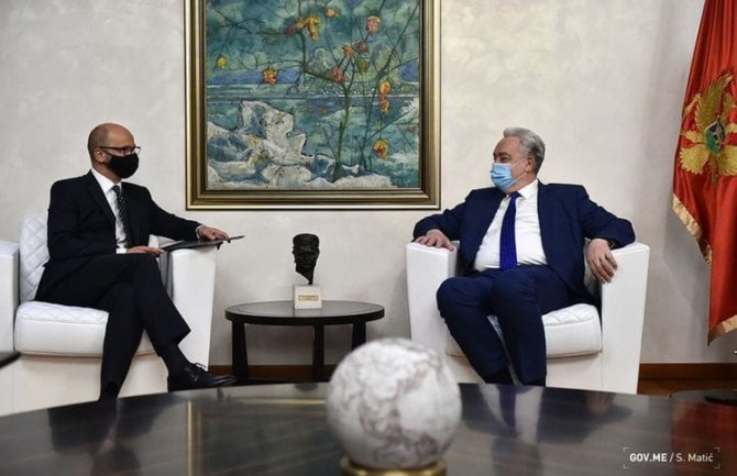 Crna Gora da pokaže da može da ostvari unutrašnju političku stabilnost