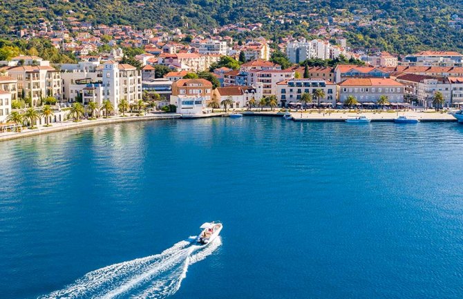 Vlada donijela odluku: Raspuštena SO Tivat