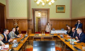 Kolar Bečiću: Ponosni smo na vaše rezultate u EU integracijama, lideri ste u integracionim procesima