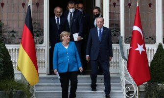 Merkelova doputovala u oproštajnu posjetu Erdoganu u Turskoj