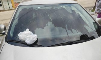 Demokrate NK: Oštećeno vozilo potpredsjednika pokreta 