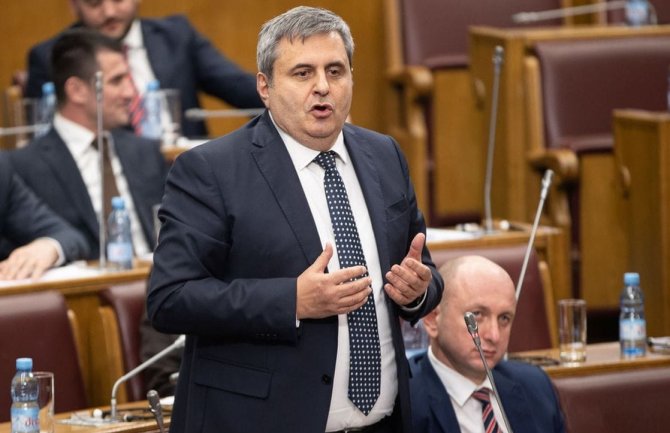 Radunović: DF ne treba da ulazi u široke koalicije