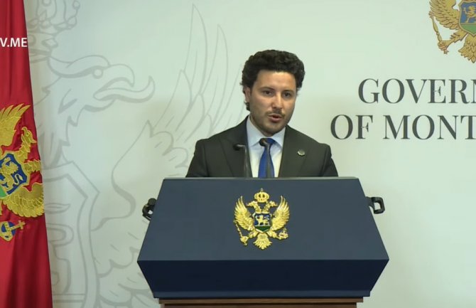 Ako se u petak Vladi ne izglasa nepovjerenje u ponedjeljak velika rekonstrukcija