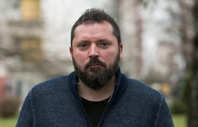 Bursać: Izjednačavati žrtve genocida i njihove dželate je skandal nad skandalima