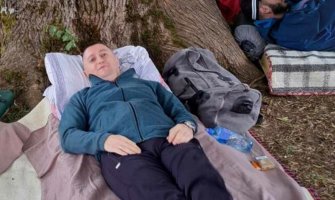  Pejanović pobjednik takmičenja u ležanju: Nije bilo teško...nisam se ni zagrija