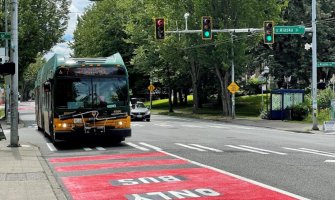 Podgorica dobija još 29 novih autobusa i saobraćajnu traku za javni i auto-taxi prevoz