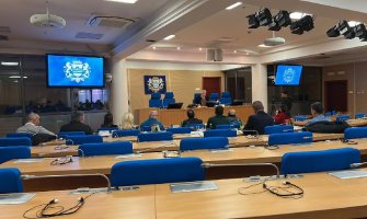Vukčević: Manjina u IK pokušala da proglasi konačne rezultate