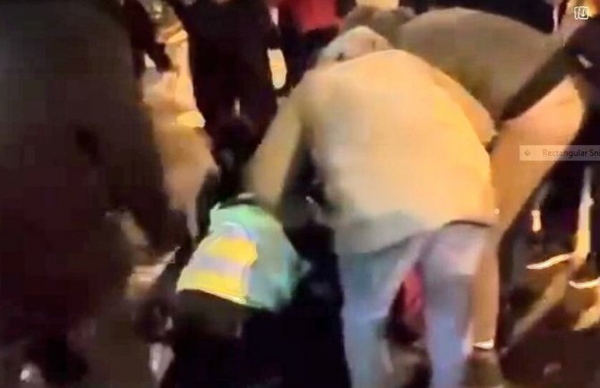 Policija napala građanku biber sprejom, GI 21. maj podnijela krivičnu prijavu