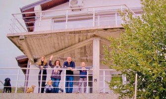 Zašto se njemačke porodice sve više opredjeljuju za život u Crnoj Gori: Vi u Njemačkoj radite a mi u Crnoj Gori živimo