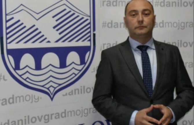 Đokoviću nije izglasano nepovjerenje, protiv su glasali odbornici Evropa sad, Demokrata i DF