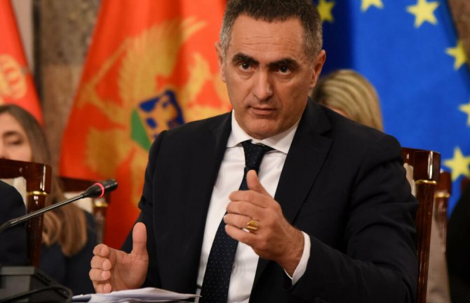 Damjanović: Dokumentacija za emisiju euroobveznica danas ide u tužilaštvo