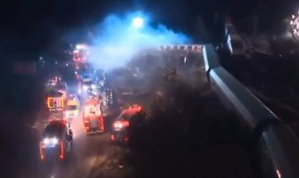 (VIDEO) Pogledajte trenutak sudara vozova u Grčkoj