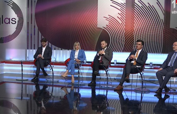 Borovinić Bojović: Pregovori oko formiranja vlasti teku svojim tokom; Čarapić: Injac najbolji kandidat za gradonačelnicu