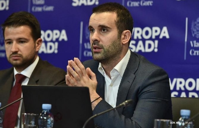Mimoilaženja u Evropi sad: Spajić napustio sjednicu Predsjedništva