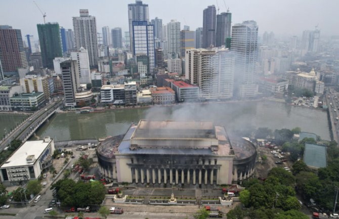 Izgorela “najveličanstvenija zgrada“ u Manili