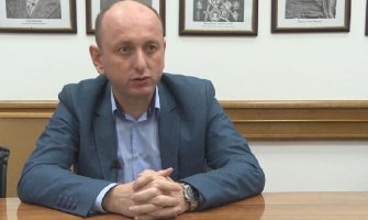 Udruženje književnika CG dodijelilo Milanu Kneževiću 