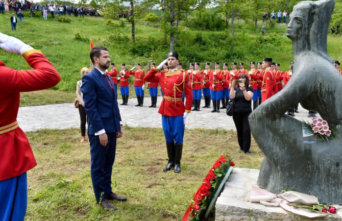 Milatović položio vijenac i odao počast žrtvama stradalim u Pivskim Dolima