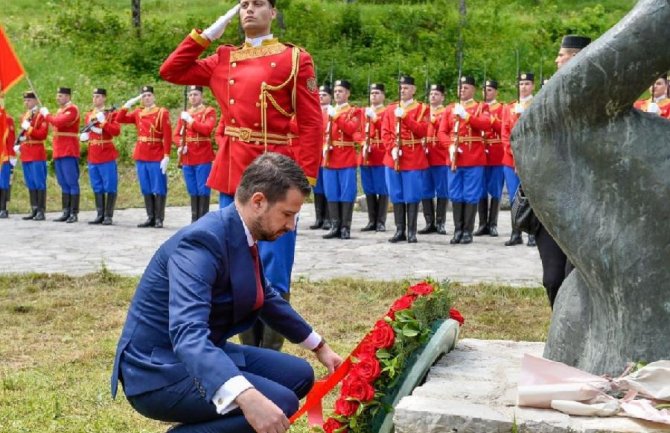 Durmitorska inicijativa: Milatović prvi predsjednik koji se poklonio žrtvama zločina u Dolima