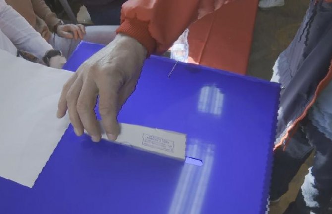 CEMI i CDT: Zatvoreno biračko mjesto u Tuzima