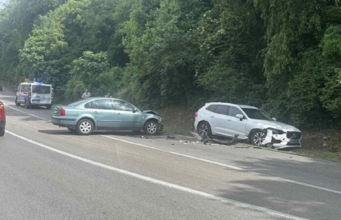 U Herceg Novom tri udesa, jedna osoba teže povrijeđena