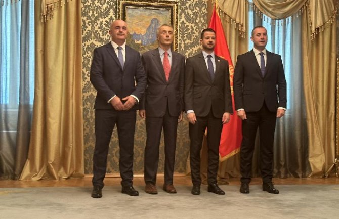 Joković: Načelna podrška Spajiću, Vlada uz podršku 41 poslanika nije prihvatljiva