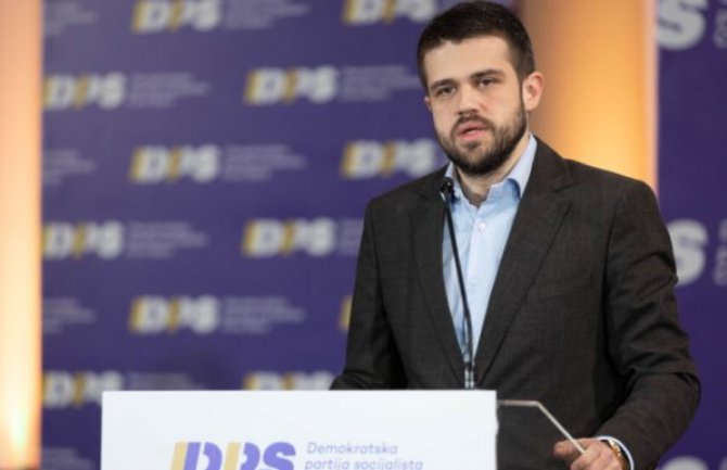 Nikolić: Plaćeničko propagandno glasilo IN4s nastavlja da sije mržnju na nacionalnoj osnovi