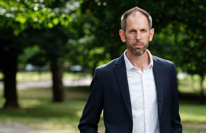 Iković: Sud zvanično privremeno zabranio izgradnju poslovne zgrade uz gradski Trg