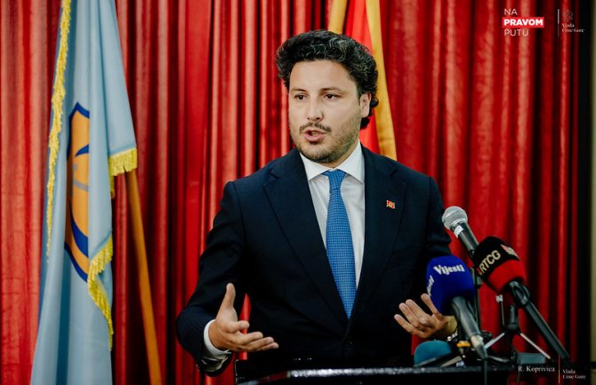 Abazović - Maske: Francuska jača svoje prisustvo u regionu