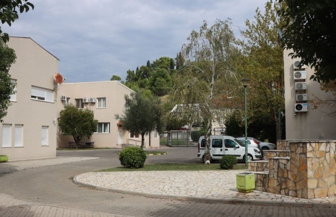 Stručna javnost zabrinuta, Ministarstvu sve u redu