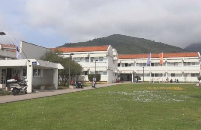 Opština Budva isplatila novembarske zarade i 500 eura zimnice