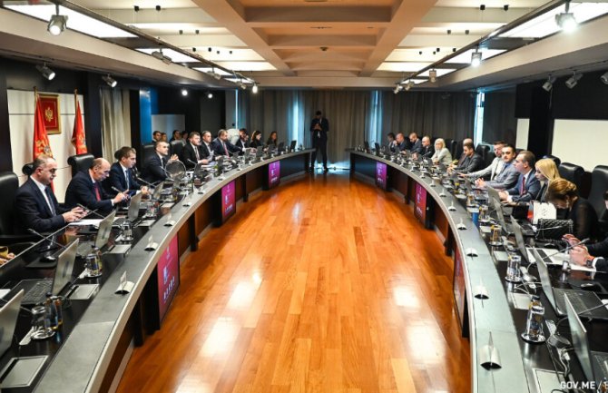 Vlada razdvojila Upravu poreza i carina i Upravu za nekretnine i državnu imovinu