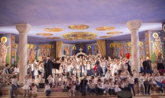 Sveštenik MCP: Vjeronauka nikako da dođe do škola, ali djeca pri hramovima drže upaljeno kandilo