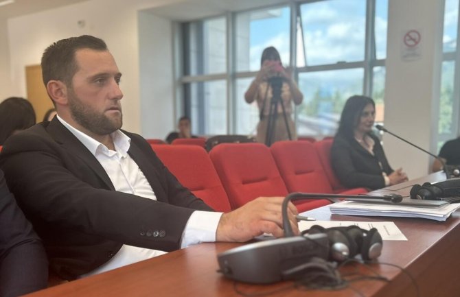 Gusinje bez banke, policijske stanice i redovnog prevoza